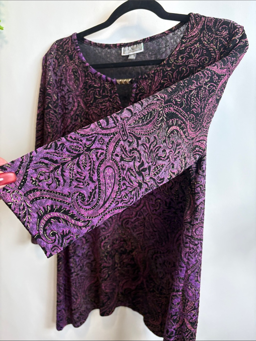 JM Collection Purple Paisley Keyhole Tunic Top with Black Accents - Picture 6 of 9